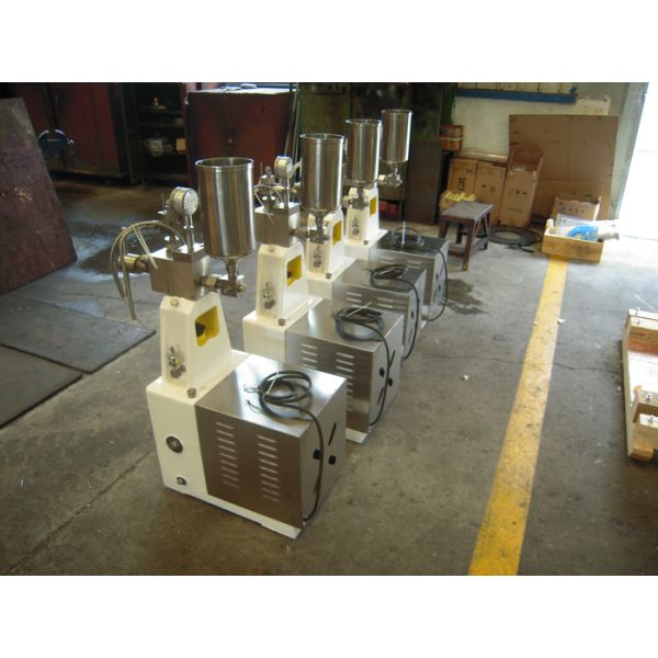 High Speed Industrial Homogenizing Machine / Homogenizer For Milk Customized Size