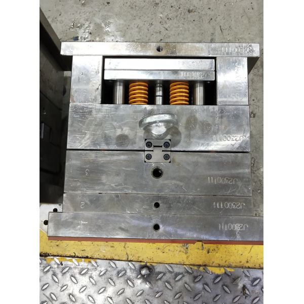 LKM HASCO Custom ABS Plastic Injection Molding Services