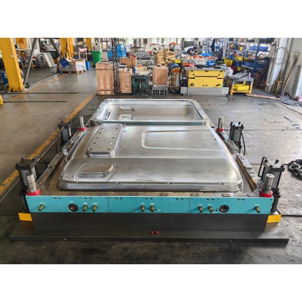 SMC Compression Mold for Bus Roof Cover P20 Material 500000 Shots