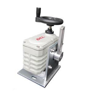 Swinging arm and supporter