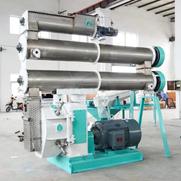 Easy Operating Animal Food Pellet Machine , 55kw Poultry Pellet Feed Plant