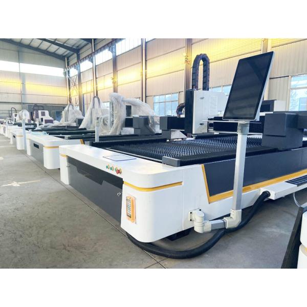 Raycus 1500W CNC Laser Cutting Machine High Accuracy