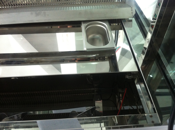 Bakery Food Display Showcase Curved Warming Showcase Closed Type 3 Shelves Different Size Available