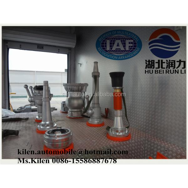 Dongfeng EQ1090 Fire Fighting Truck With Water Tank Euro 2 4X2 Drive Wheel