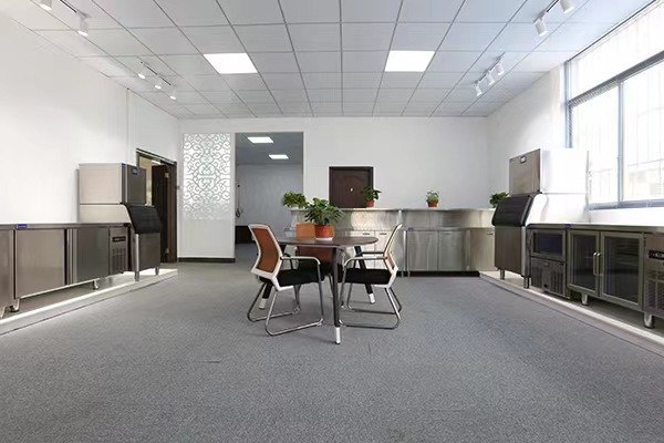 ICE-500P Customized Commercial Ice Maker Machine Factory Price for Sale Maquima De Gelo Fem Barra