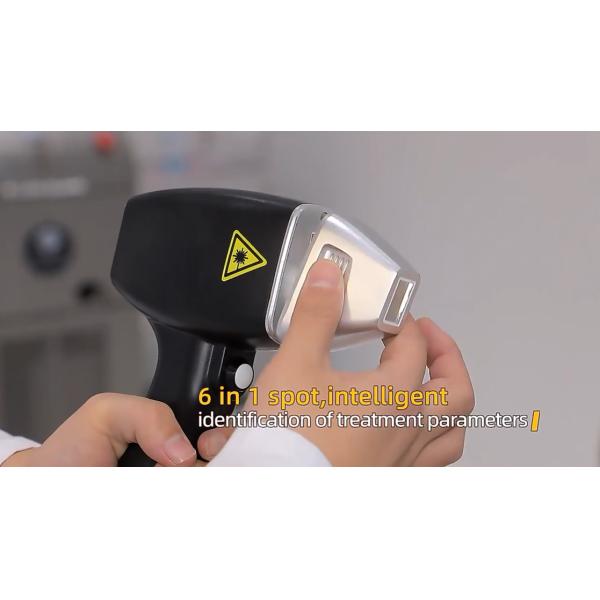 Commercial Portable Diode Laser Machine 808nm 755nm 1064nm 560D Laser Depilator
