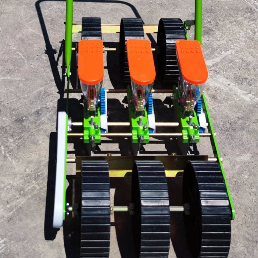 China Multiple Rows Precision Agriculture Equipment Vegetable Planter Machine Manual Operation wholesale