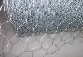 PVC Coated Galvanised Hexagonal Wire Netting Anti Corrosive Rabbit / Chicken Cage