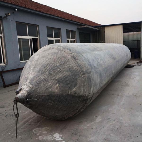 Durable Ship Launching Airbags Cylindrical Shape For Shipbuilding Ship Repair Docking