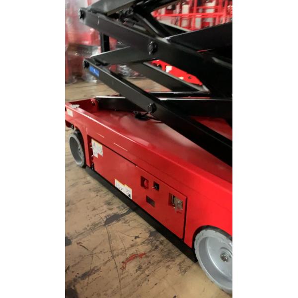 Mini Scissor Lifts 6 Meter Working Platform For Painting