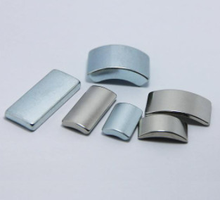 Zn Coating Arc NdFeB Magnets N35-N52 ISO14001 Custom Shaped Magnets