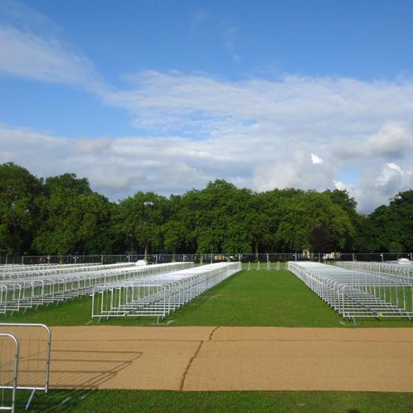 Wholesale price pedestrian barricade interlocking Tempory Fence cheap galvanized metal crowd control barrier fence