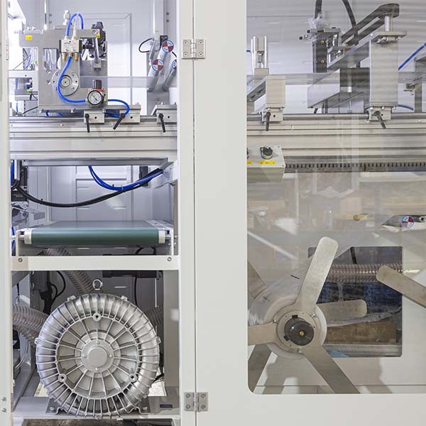 Lower Energy Intelligent Under pad Making Equipment with Packaging System