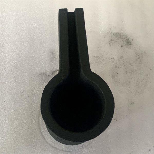 Heat Resistance Crucible With Pouring Nozzle Metal Saving Silicon Carbide Graphite