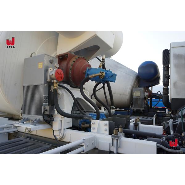 Euro 2 Concrete Mixer Truck Vehicle 371hp Left Hand Drive