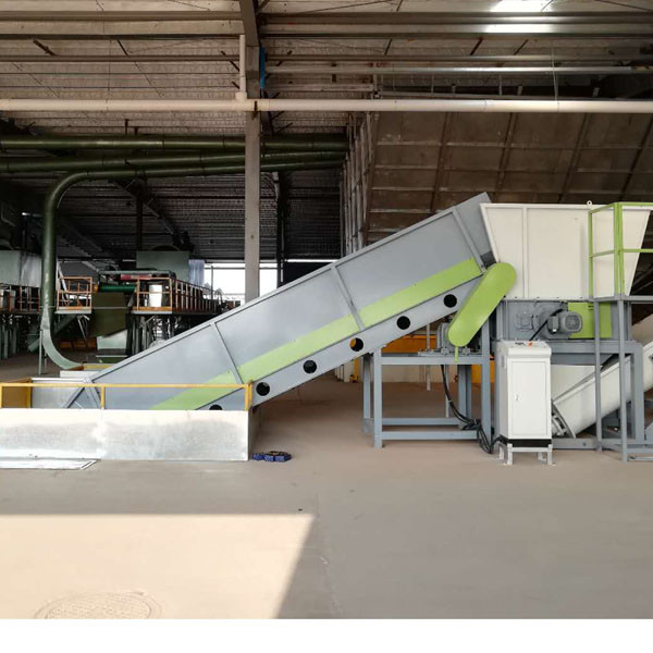 Streamlined PET Bottle Washing Line 490kw Industrial Plastic Recycling Machine 500 - 3000kg/H