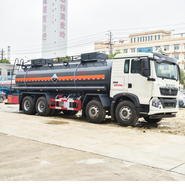 Euro 3 HOWO 8x4 20CBM Chemical Delivery Truck Water Bowser Tank Truck