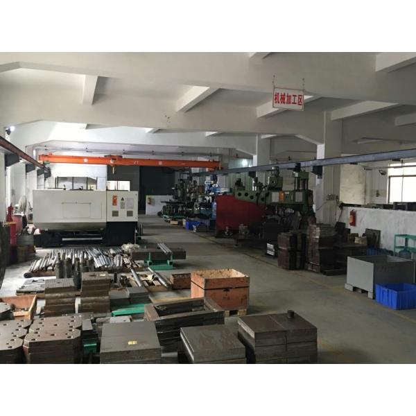 ABS Plastic Processed Hydraulic 120 Ton Injection Moulding Machine Vertical Rotary Table