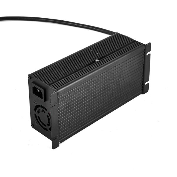 Efficient Lead Acid Battery Chargers Lifepo4 Battery Charger 12V 36V 48V Model E3