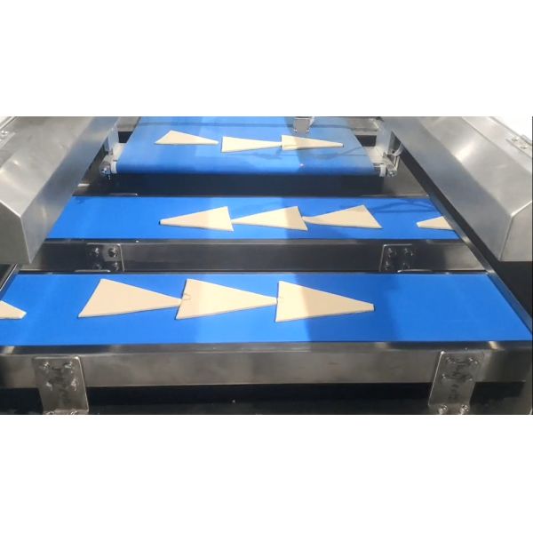 2000 - 3000 Pcs/H Automatic Croissant Making Machine Frozen Croissant Dough Sheeter Machine