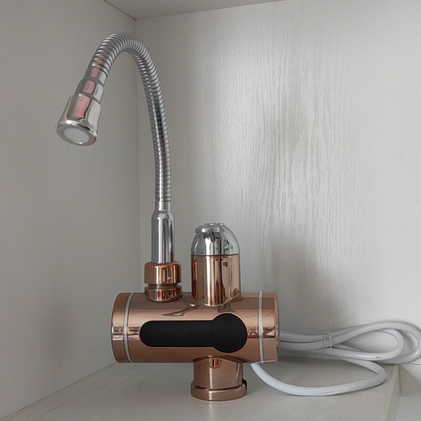 China Convenient Digital Control Electric Faucet Deck Mount IPX4 For Sink wholesale