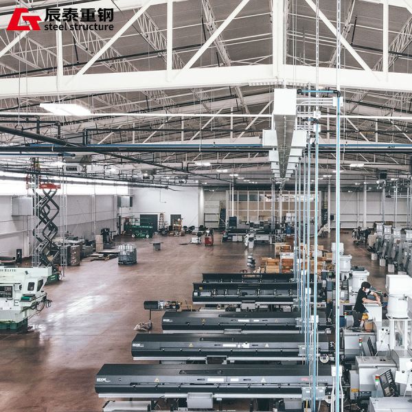 Prefabricated Steel Structure Workshop With PU Wall Sandwich Panel