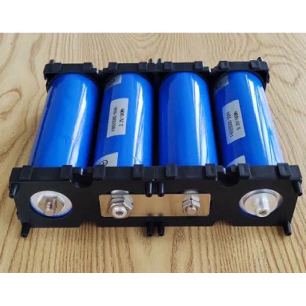 3.2V 100ah 320Wh Solar LiFePO4 Battery Cells With Connecotors Busbar