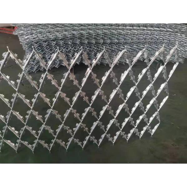 75x150mm Concertina Diamond Mesh Razor Wire Fencing BTO 25 SS316