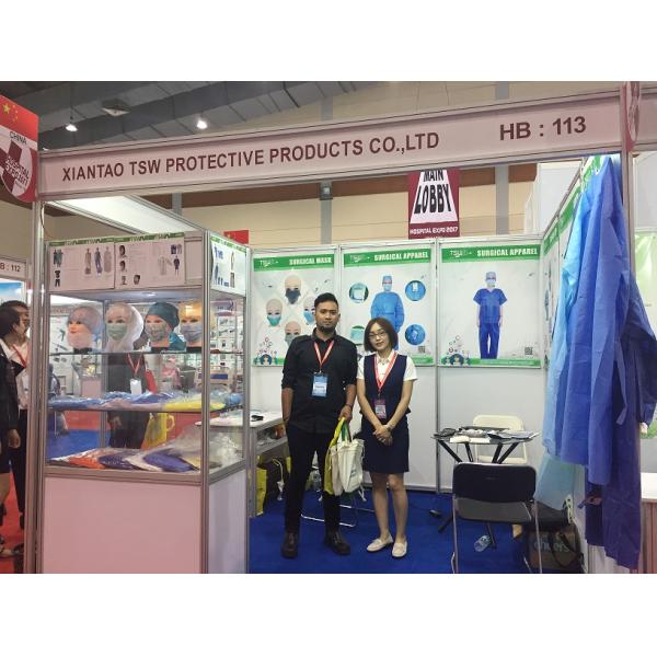 Large stock of 3 ply disposable face mask with earloop