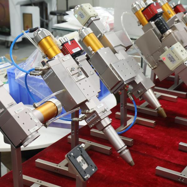 Portable Laser Head 3-in-1 Laser Welding Equipment Supports Welding / Cleaning and Cutting