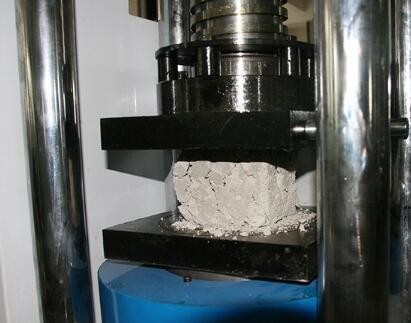 Computerized Compression Testing Machine