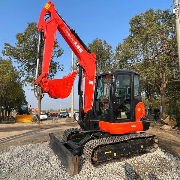 Kubota KX165 Used Rubber Tracked Excavators 6.5 Ton Used Kubota 165 Middle Digger