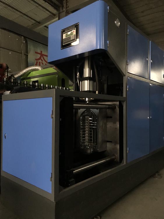 Field installation LGB-10L Superior Water Cosmetic Bottle Making Machine with Output
