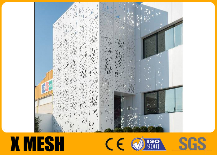 China Aluminium Triangle Hole Perforated Metal Mesh 2400mm 69% Open wholesale