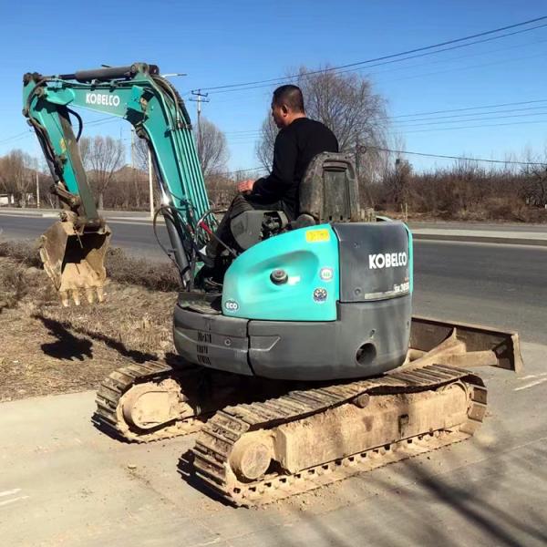 3 Ton Hitachi Kobelco SK30 Mini Excavator in Good Condition for Engineering Construction