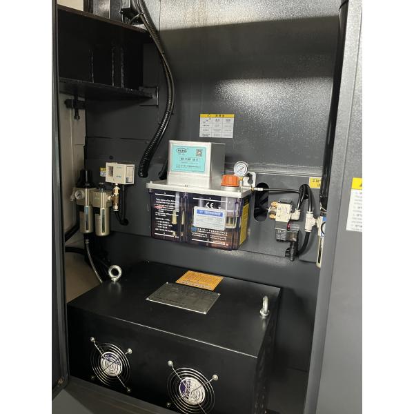 800x500 Table Size CNC Milling Machine 8000rpm Rotation Speed For Mold Frame Industry