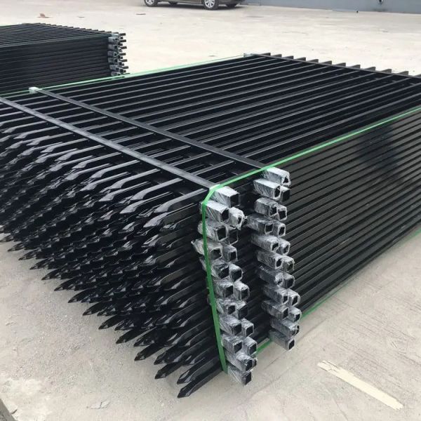 1.8x2.4m 0.8mm Thickness Galvanized Steel Fence For Steel Wire Fence