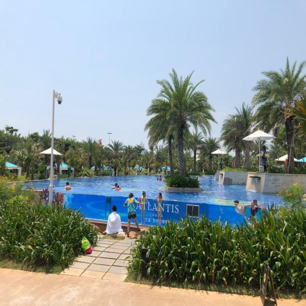 UV-Protection Cast Thick Acrylic Panels for Family Swimming Pool Villa Pool