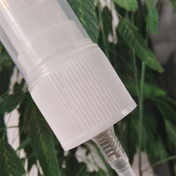 18/410 White Sprayer 3 Days Ready White Ribbed with PP dustcap