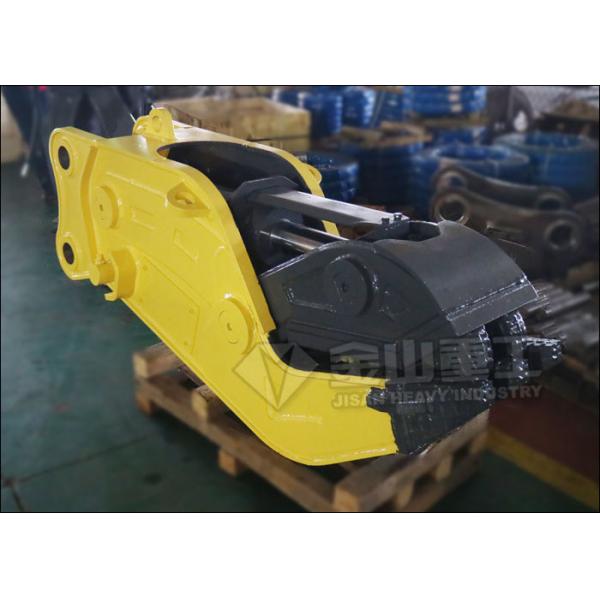 Speed Up Valve Hydraulic Concrete Pulverizer , Komatsu PC220 Pulverizer Attachment
