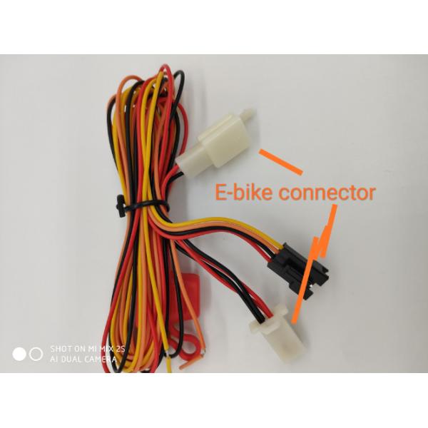 G17H Car GPS Tracker With Built - In High Sensitive Chip Set GT06 Protocol