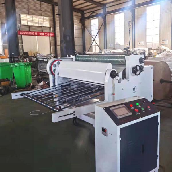 Length 3800mm Corrugated Board Cutting Machine With Stacker Energy Efficient