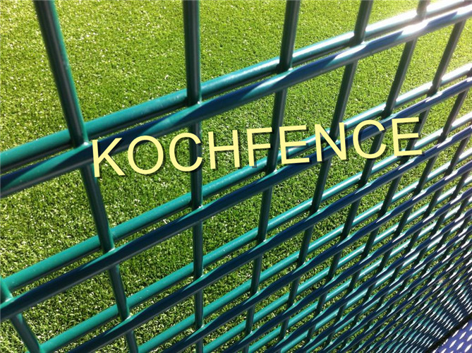China Green Double Wire Fence Wonderful Shape Rust Resistant Bright Appearance wholesale
