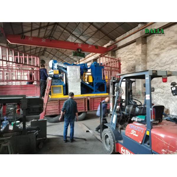 Scrap Cable Recycling Machine , Copper Wire Granulator With Belt Conveyor