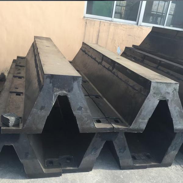 V Type Dock Bumper Strong Impact Resistance Long Lasting Durability Easy Installation