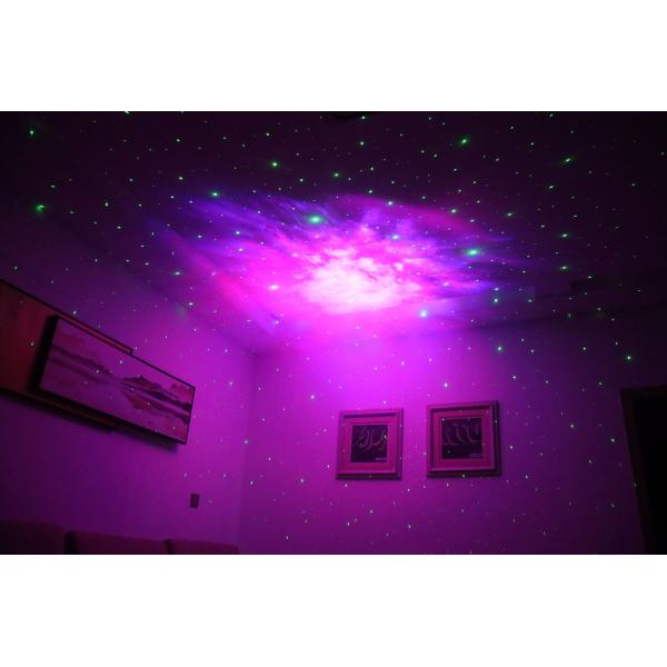 New Astronaut Hug Star Galaxy Projector Night Light 360 Degree Adjustable Spaceman Starry Sky Projector Light Atmosphere