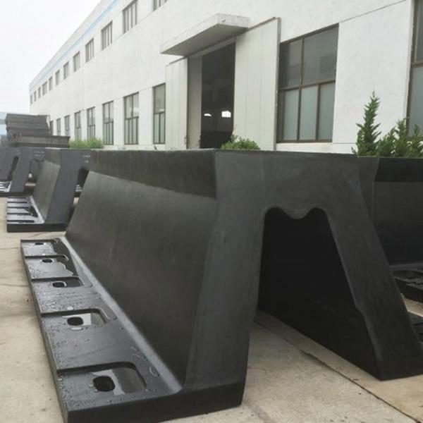 V Style Wharf Fender High Compression Strength UV Resistant Wear Resistant