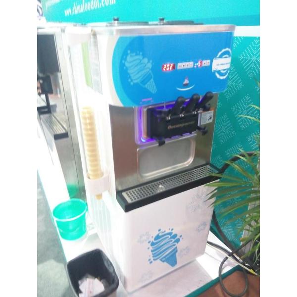 Frozen Yogurt machine Soft Ice Cream Machine adopt by Chill,Yogurberry.OceanPower OP138C Floor Standing.Very Reliable.