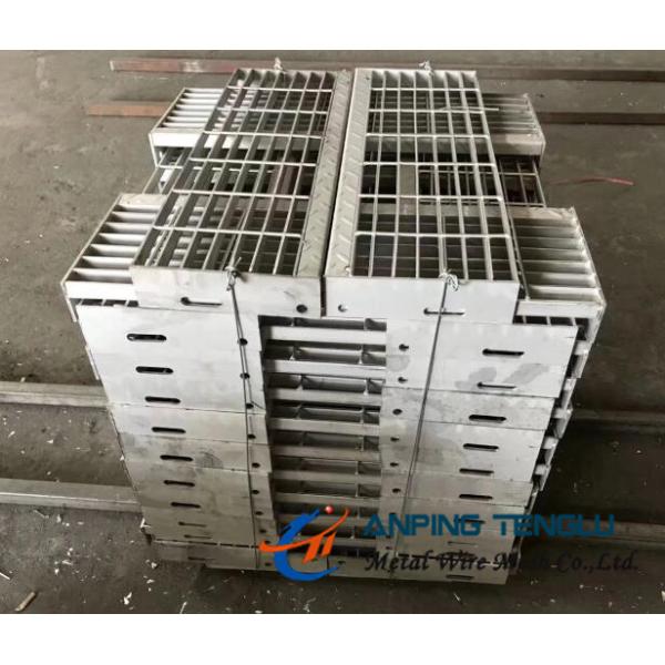 Press-locked Steel Grating, Smooth and Serrated Surface, Integral Structure