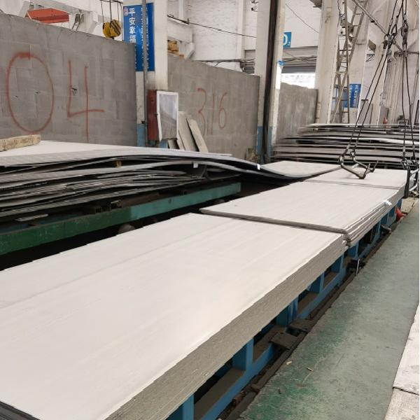 Bright Surface JIS 201 Stainless Steel Plate Sheet Antitear For Agriculture